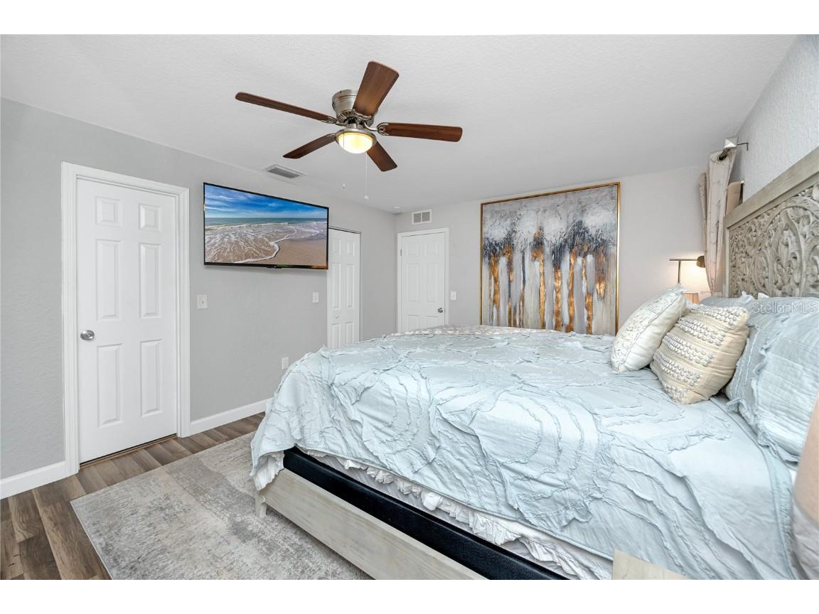 1869 Seton Drive Clearwater FL 33763 TB8437873 image13