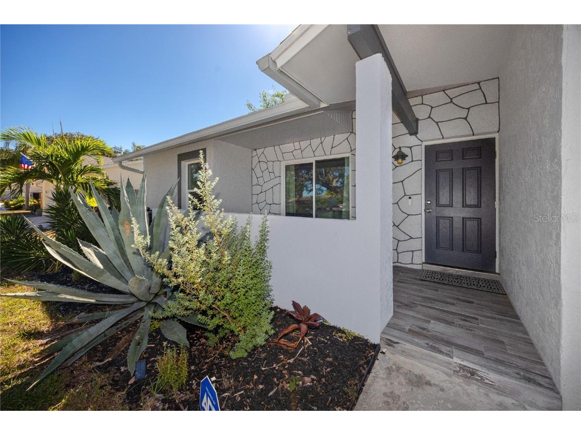 1869 Seton Drive Clearwater FL 33763 TB8437873 image2