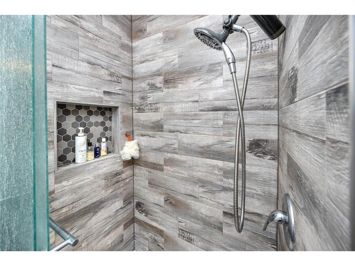 1869 Seton Drive Clearwater FL 33763 TB8437873 image20