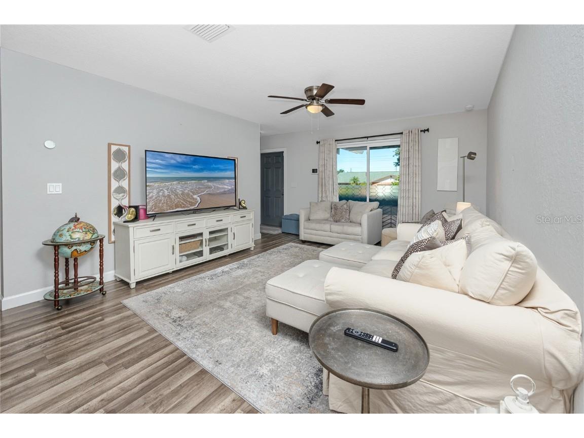 1869 Seton Drive Clearwater FL 33763 TB8437873 image3