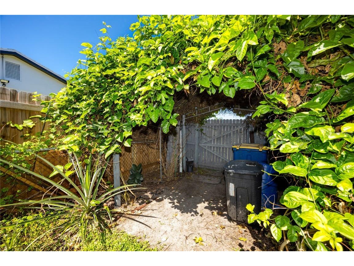 1869 Seton Drive Clearwater FL 33763 TB8437873 image36