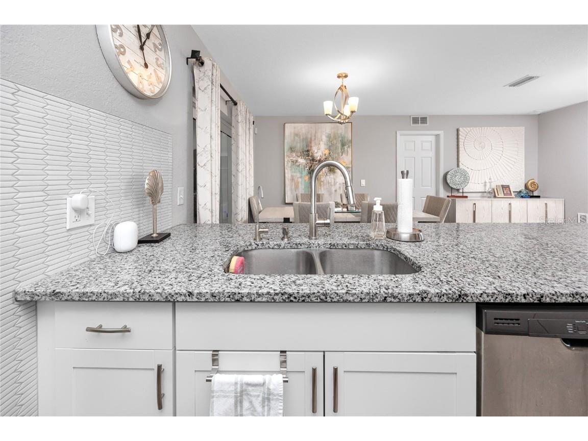 1869 Seton Drive Clearwater FL 33763 TB8437873 image9