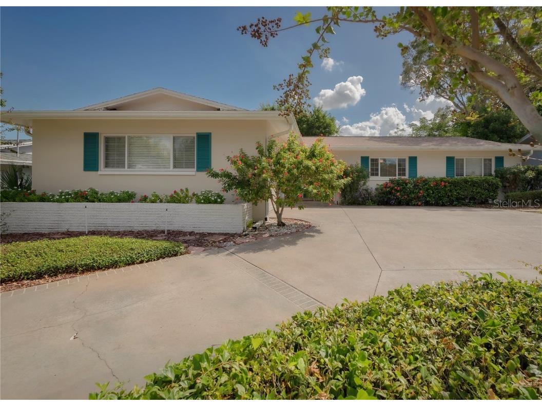 1869 Southwood Lane Clearwater FL 33764 U8216603 image1