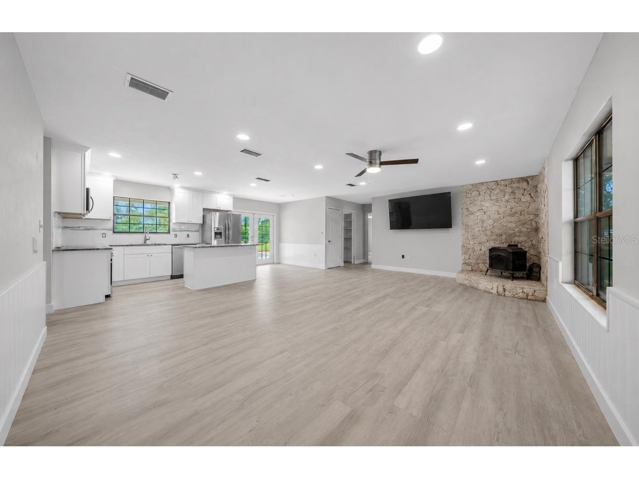 1869 SW 32nd Place Bell FL 32619 OM723972 image5