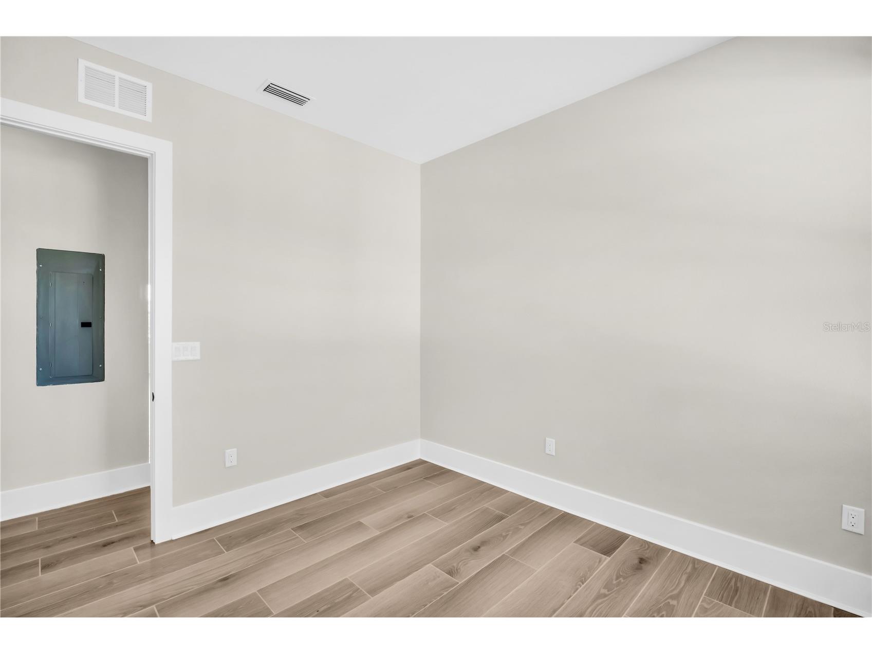 187 145th Avenue E #4 Madeira Beach FL 33708 TB8478892 image17