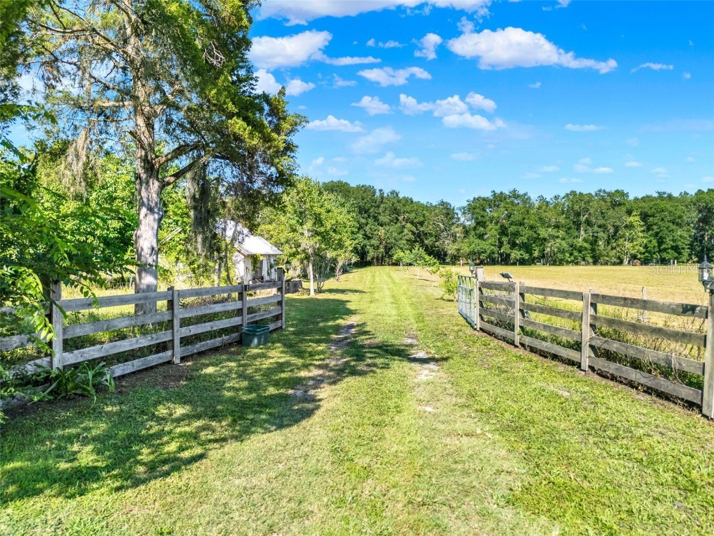 187 N Samsula Drive New Smyrna Beach FL 32168 O6322556 image4