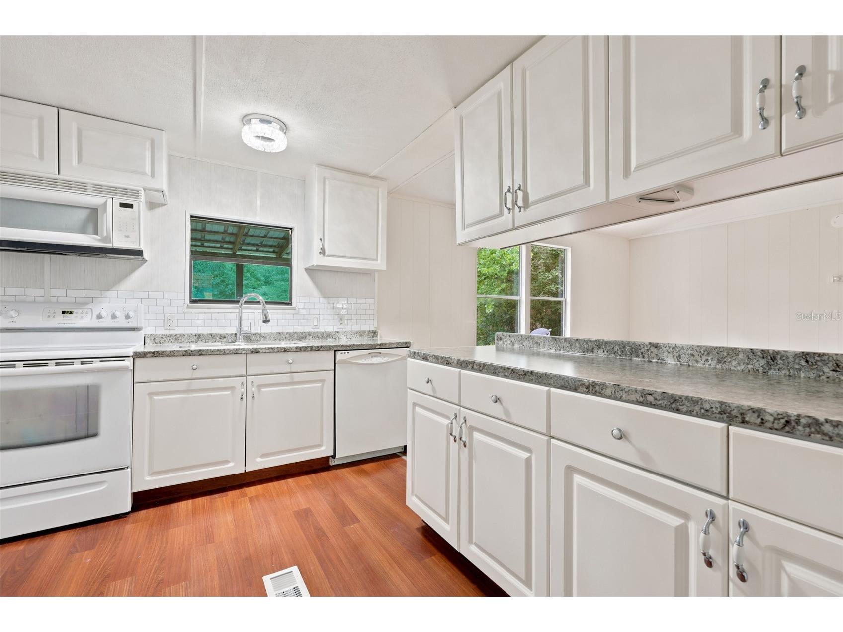 187 SW Peach Glen High Springs FL 32643 GC541853 image19