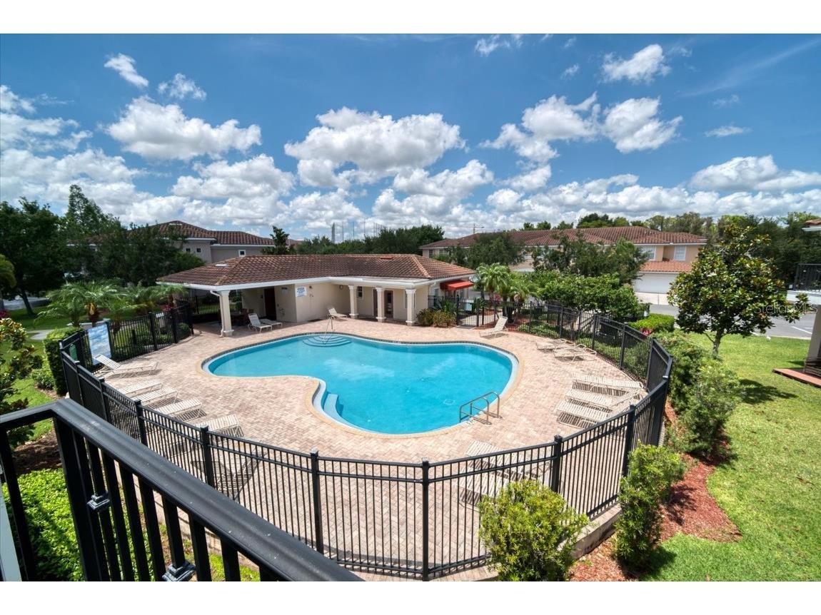 187 Valencia Circle Saint Petersburg FL 33716 U8199616 image1