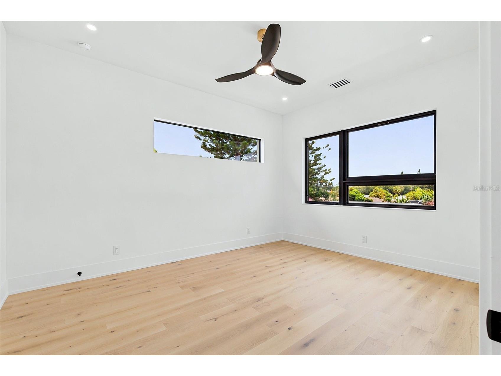 1870 Jasmine Drive Sarasota FL 34239 A4696318 image23