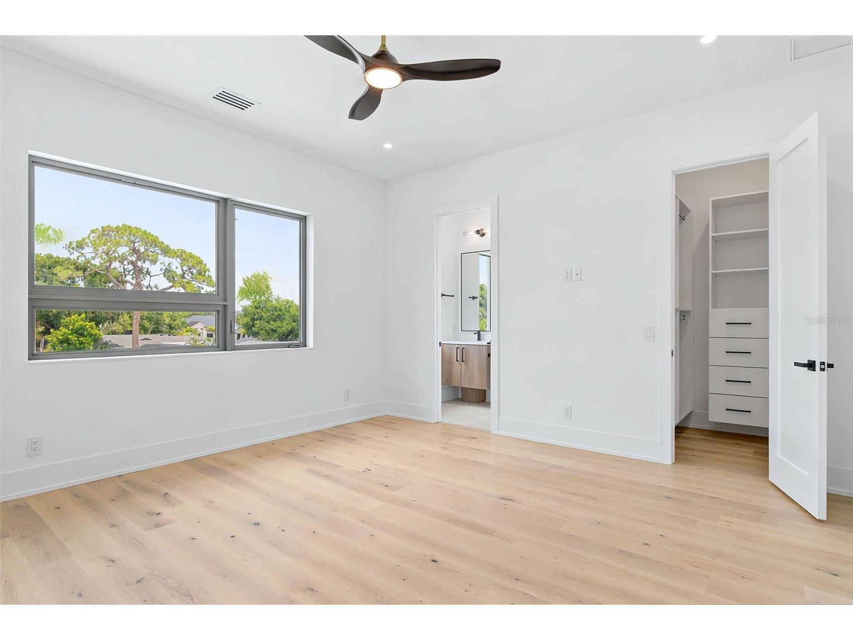 1870 Jasmine Drive Sarasota FL 34239 A4696318 image27