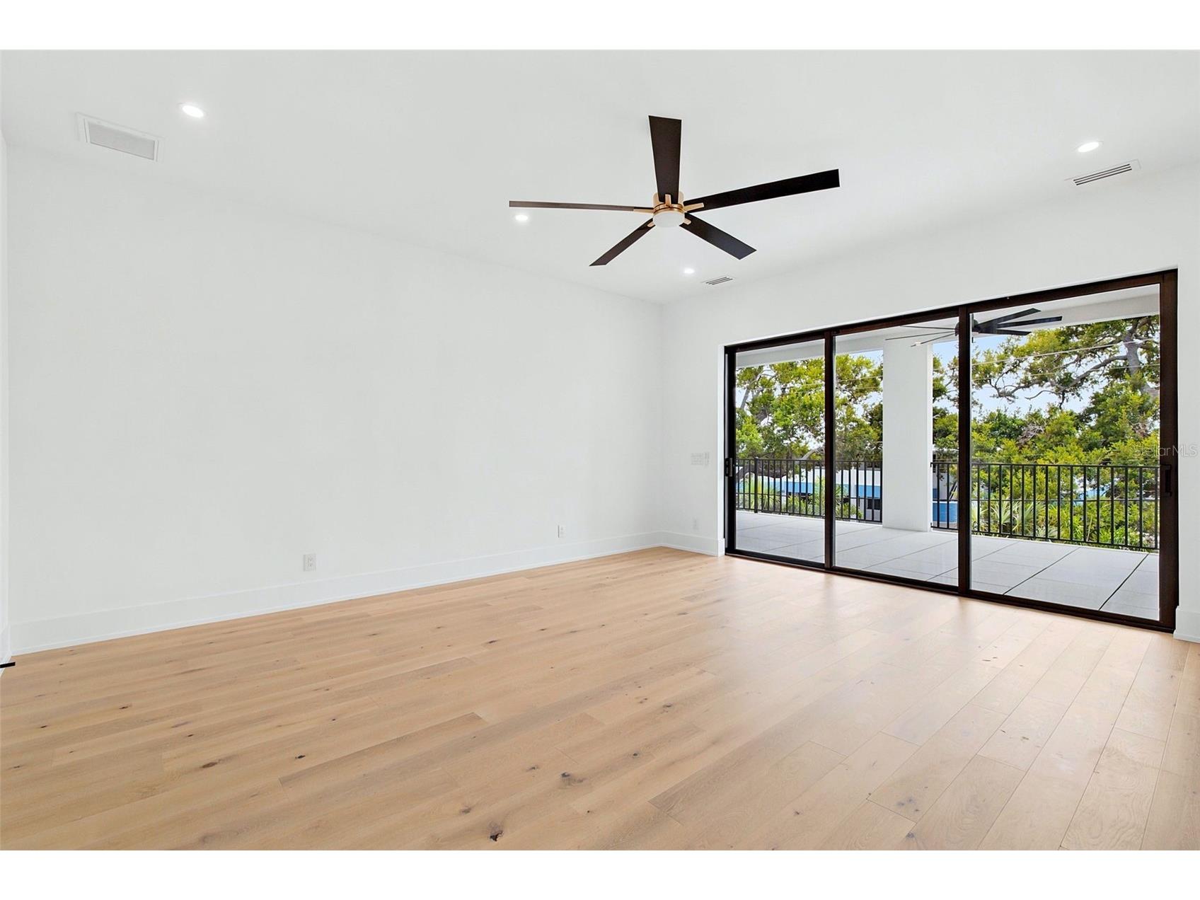1870 Jasmine Drive Sarasota FL 34239 A4696318 image36