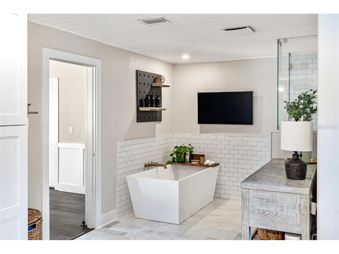 18702 69th Avenue E Bradenton FL 34211 A4670128 image43