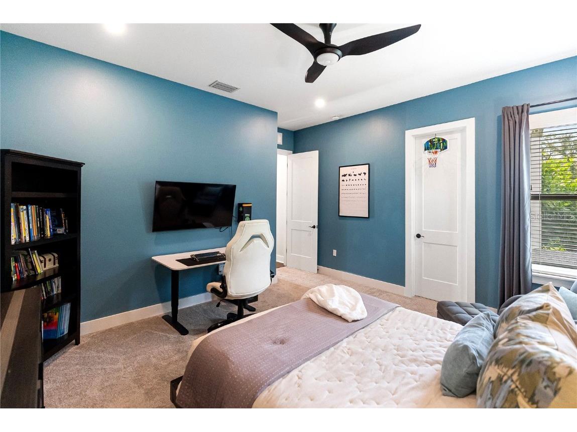 18702 69th Avenue E Bradenton FL 34211 A4670128 image48