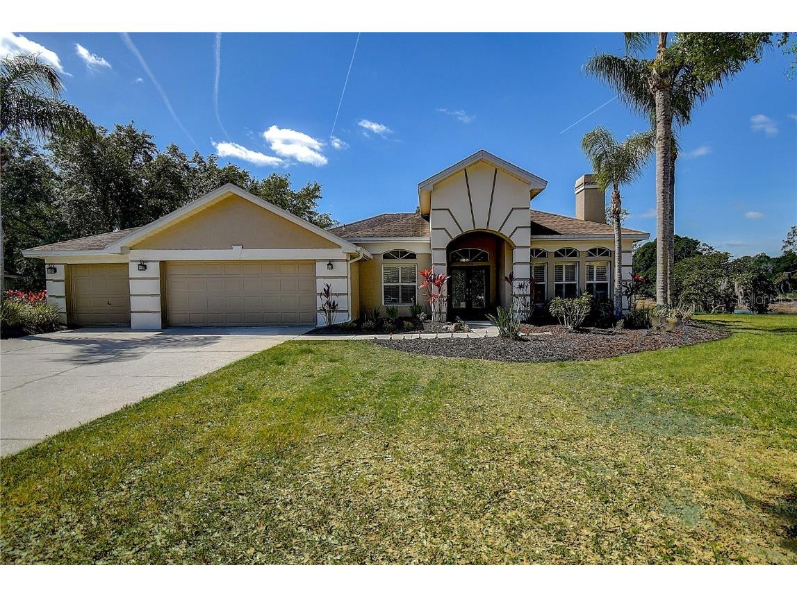 18702 Forest Glen Court Tampa FL 33647 - POND T3437634 image1