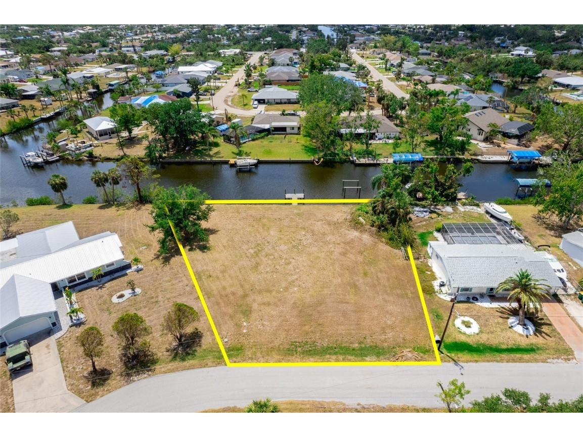 18705 Klingler Circle Port Charlotte FL 33948 - COUNTRYMAN WATERWAY C7473995 image1
