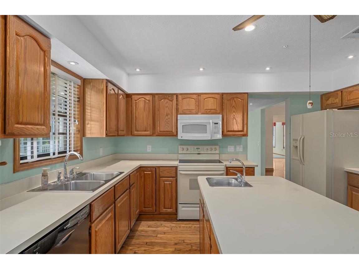 18706 Golden Hawk Court Hudson FL 34667 W7880077 image27