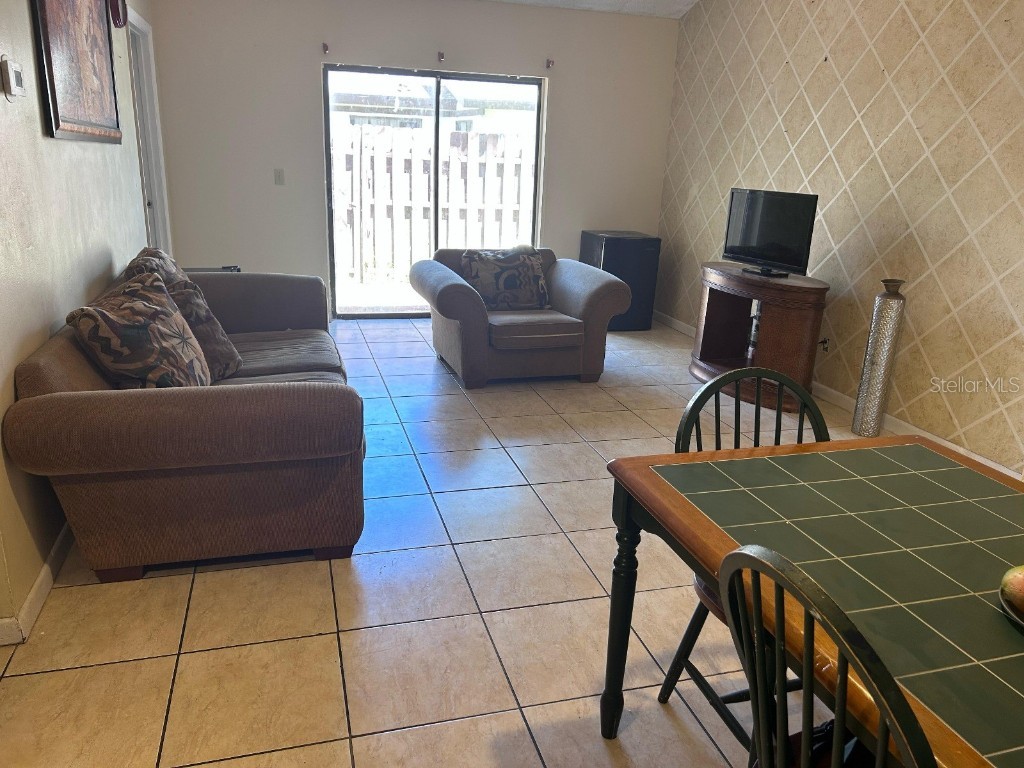 1871 Abbey Road 19a West Palm Beach FL 33415 O6338505 image4