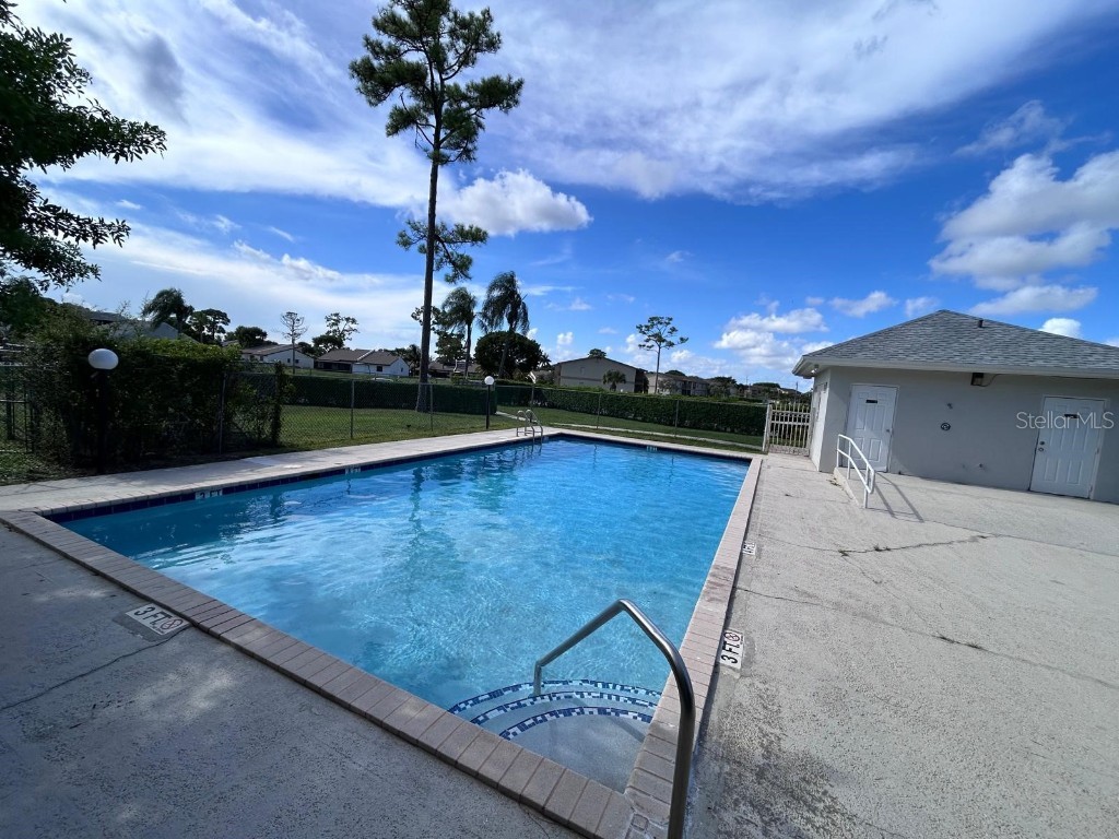 1871 Abbey Road 19a West Palm Beach FL 33415 O6338505 image9