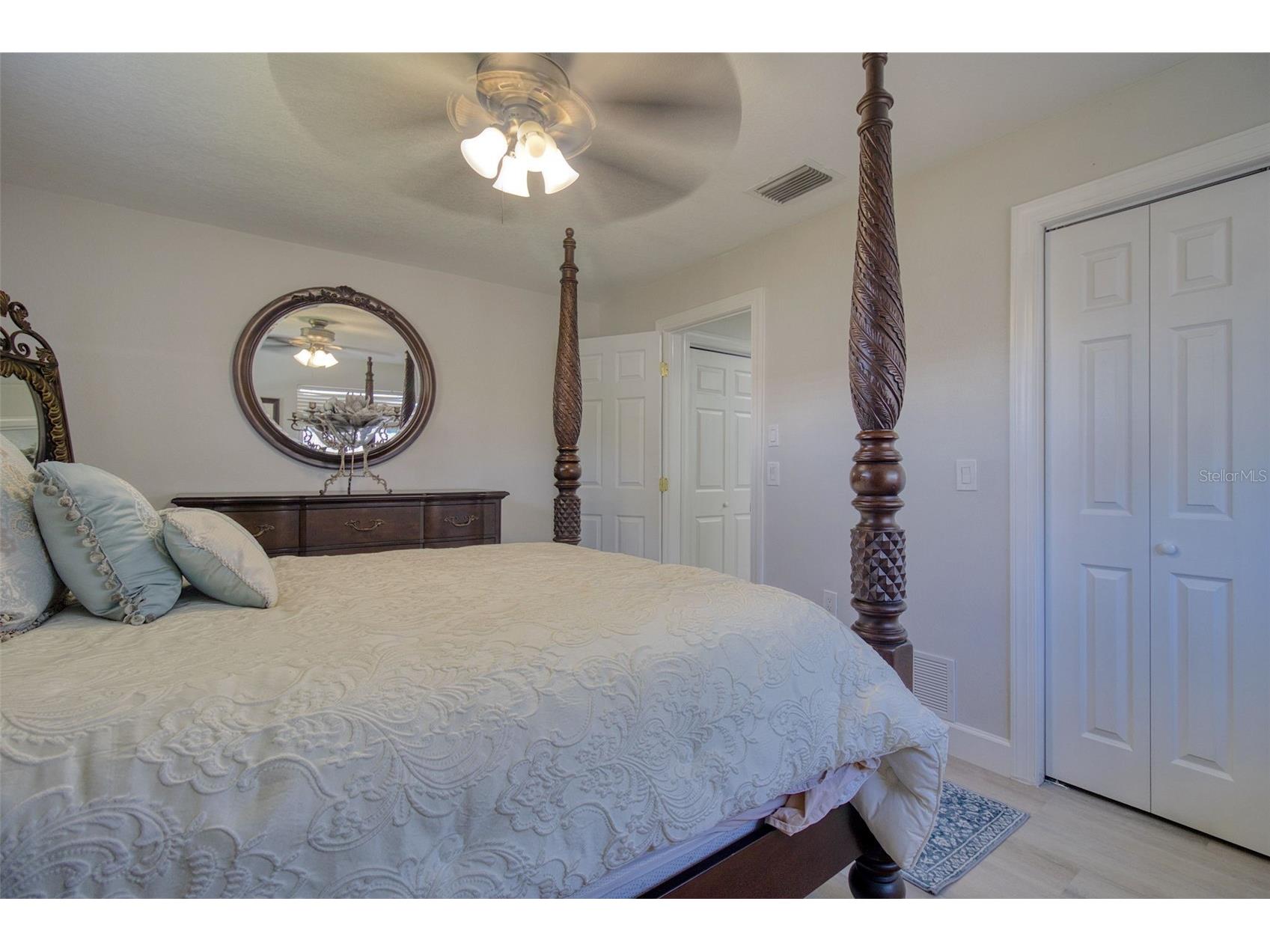 1871 Del Robles Terrace Clearwater FL 33764 TB8494387 image29