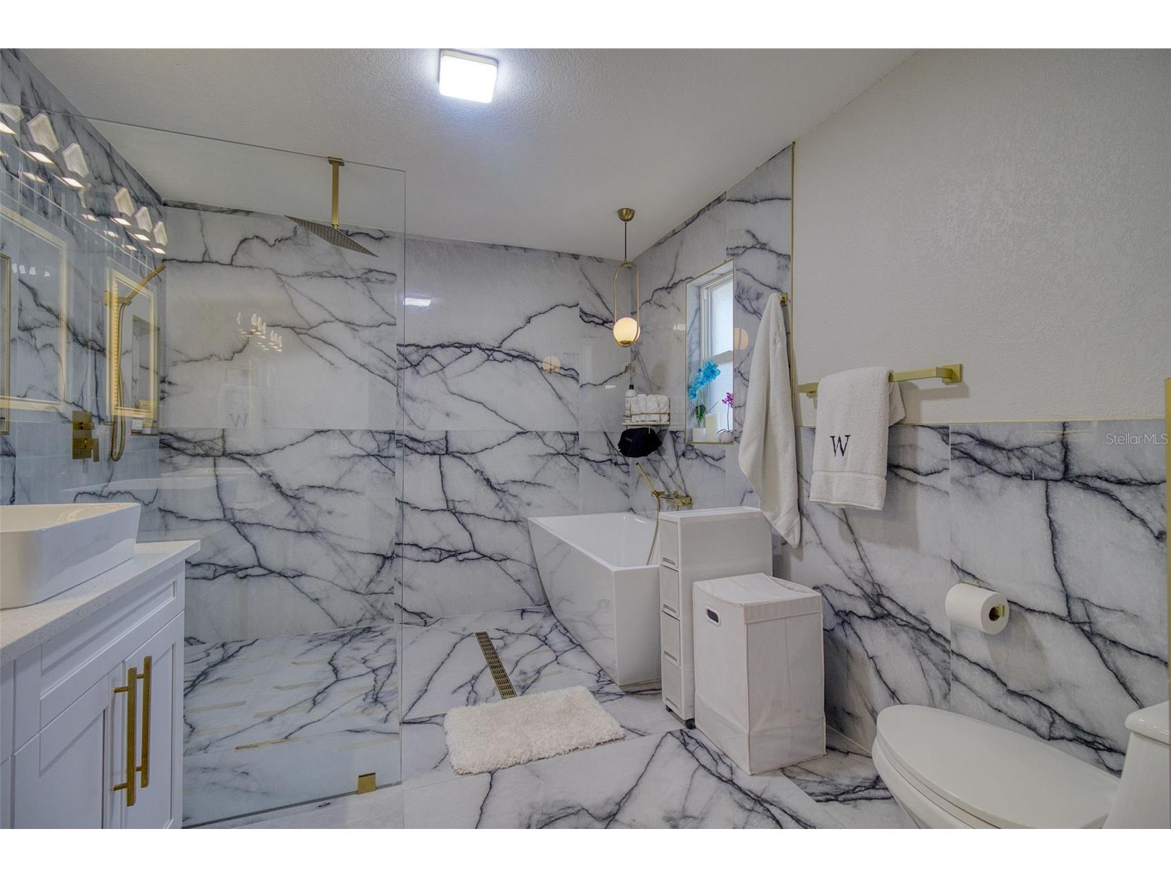 1871 Del Robles Terrace Clearwater FL 33764 TB8494387 image5