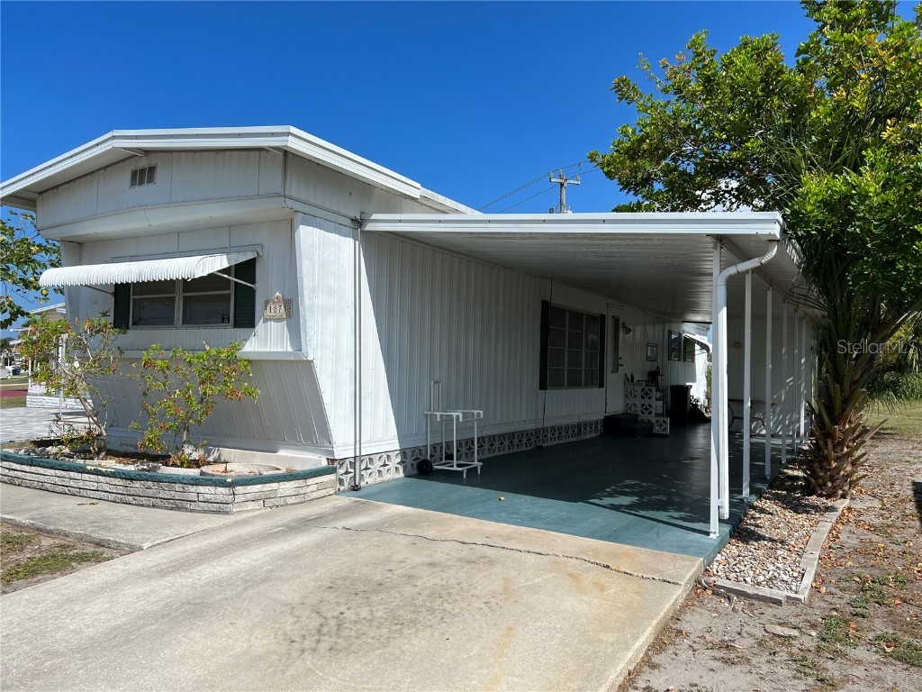 1871 Palm Springs Street Sarasota FL 34234 A4563152 image1