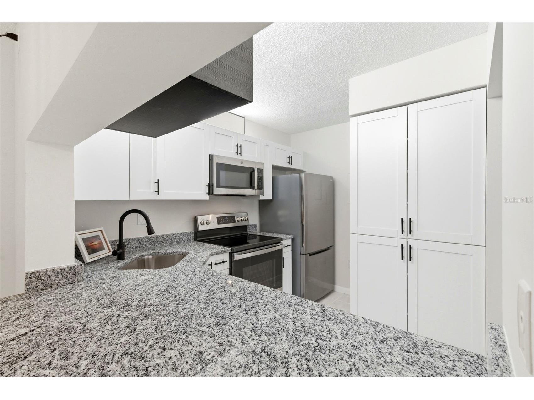 1871 Pine Ridge Way W #B2 Palm Harbor FL 34684 TB8503302 image19