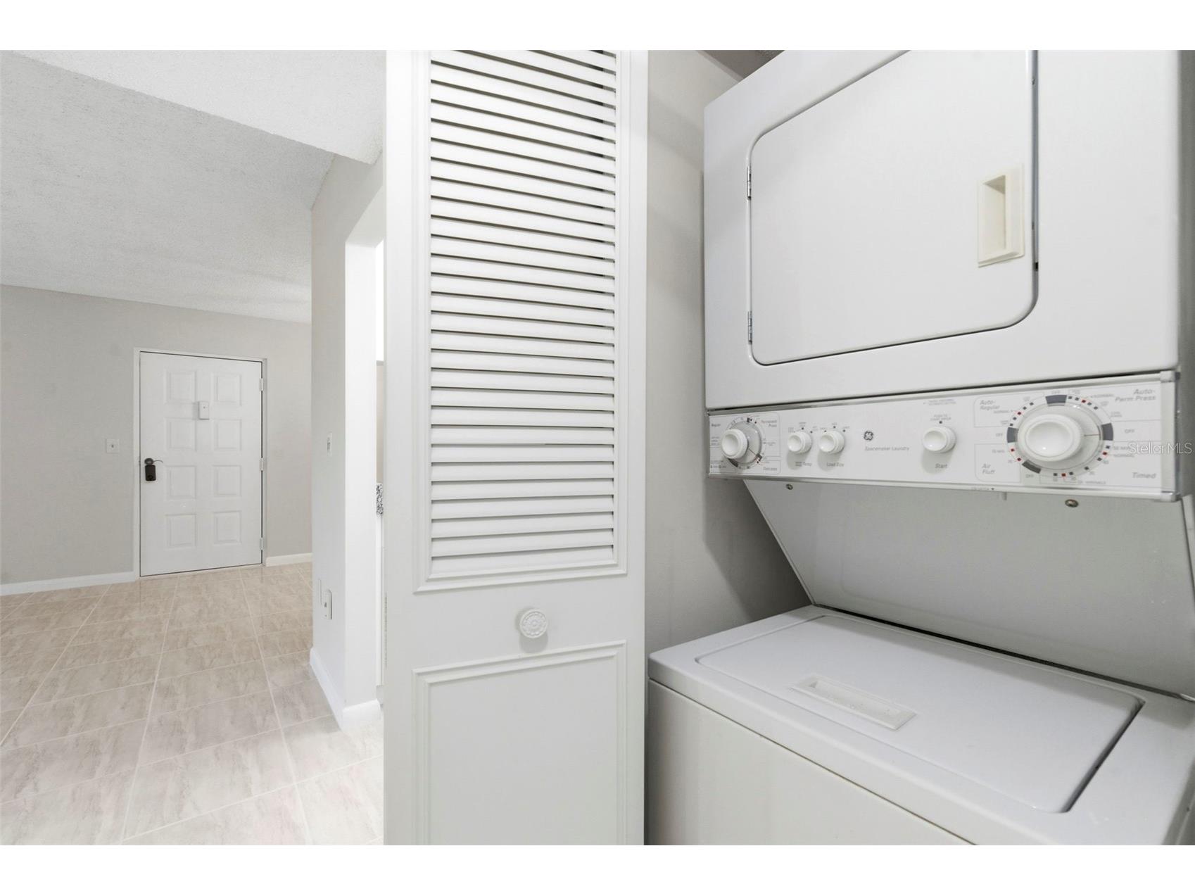 1871 Pine Ridge Way W #B2 Palm Harbor FL 34684 TB8503302 image25