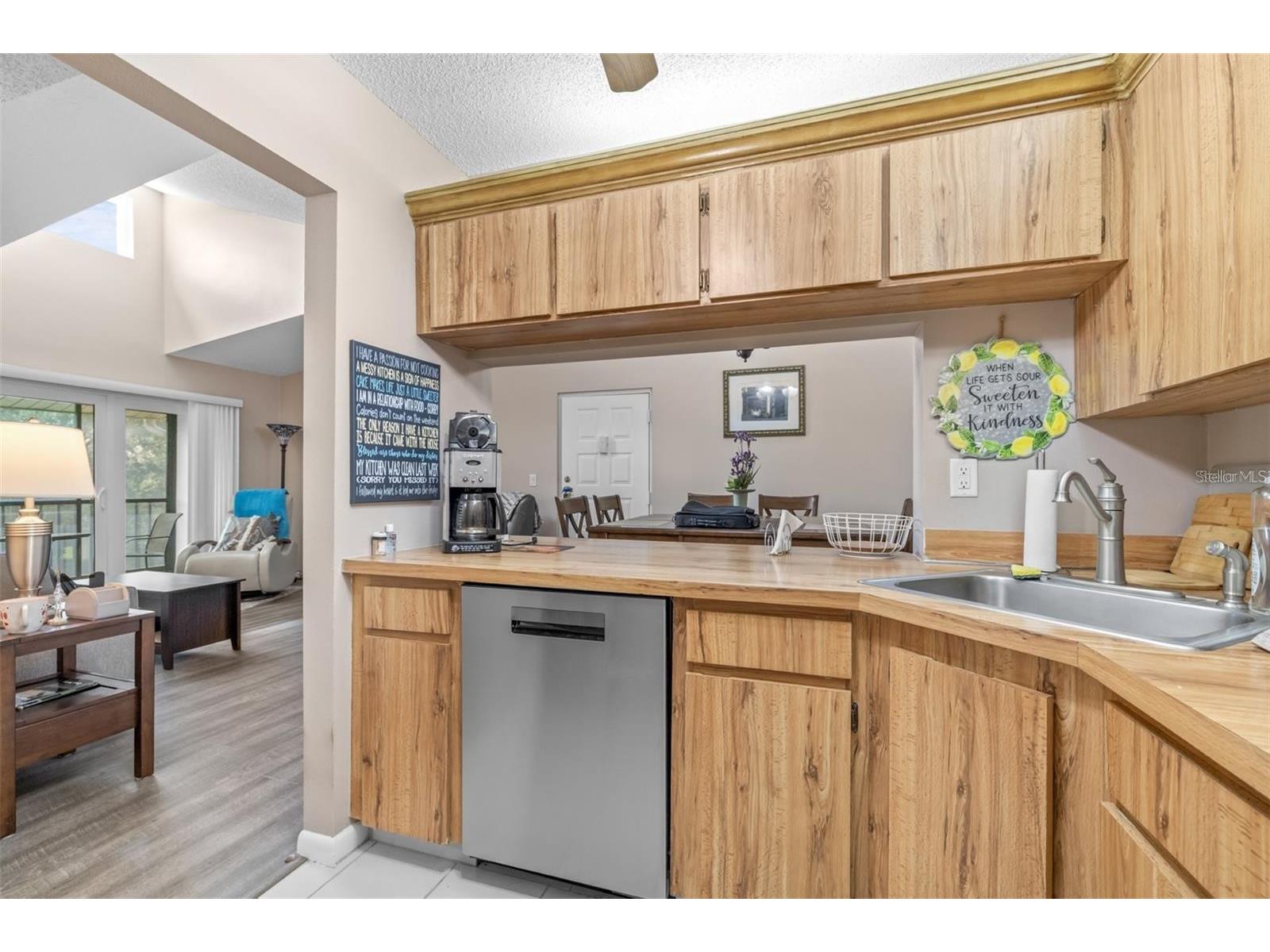 1871 Pine Ridge Way W #H3 Palm Harbor FL 34684 TB8468289 image6