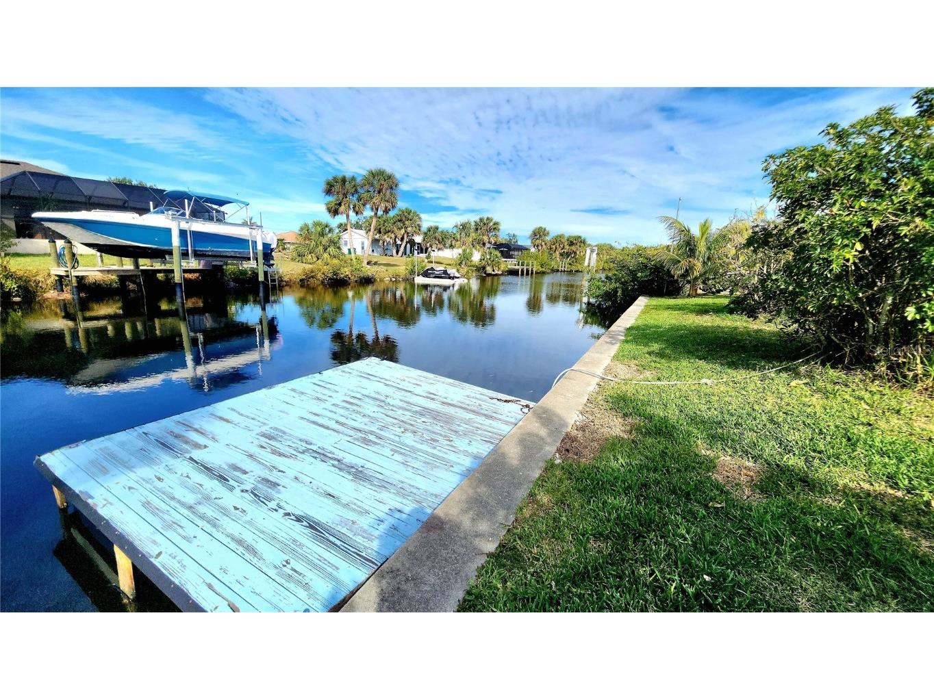 18710 Van Nuys Circle Port Charlotte FL 33948 - VAN NUYS WATERWAY TB8356143 image1
