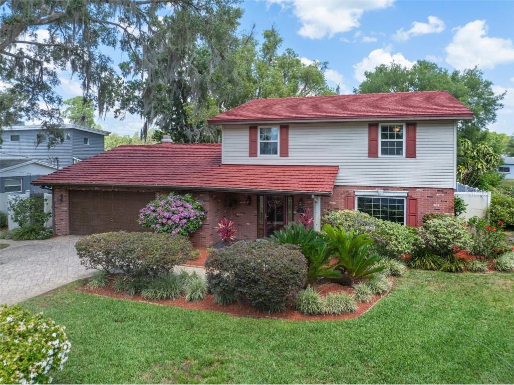 18712 Lakeshore Drive Lutz FL 33549 - LAKE KEENE TB8384229 image1