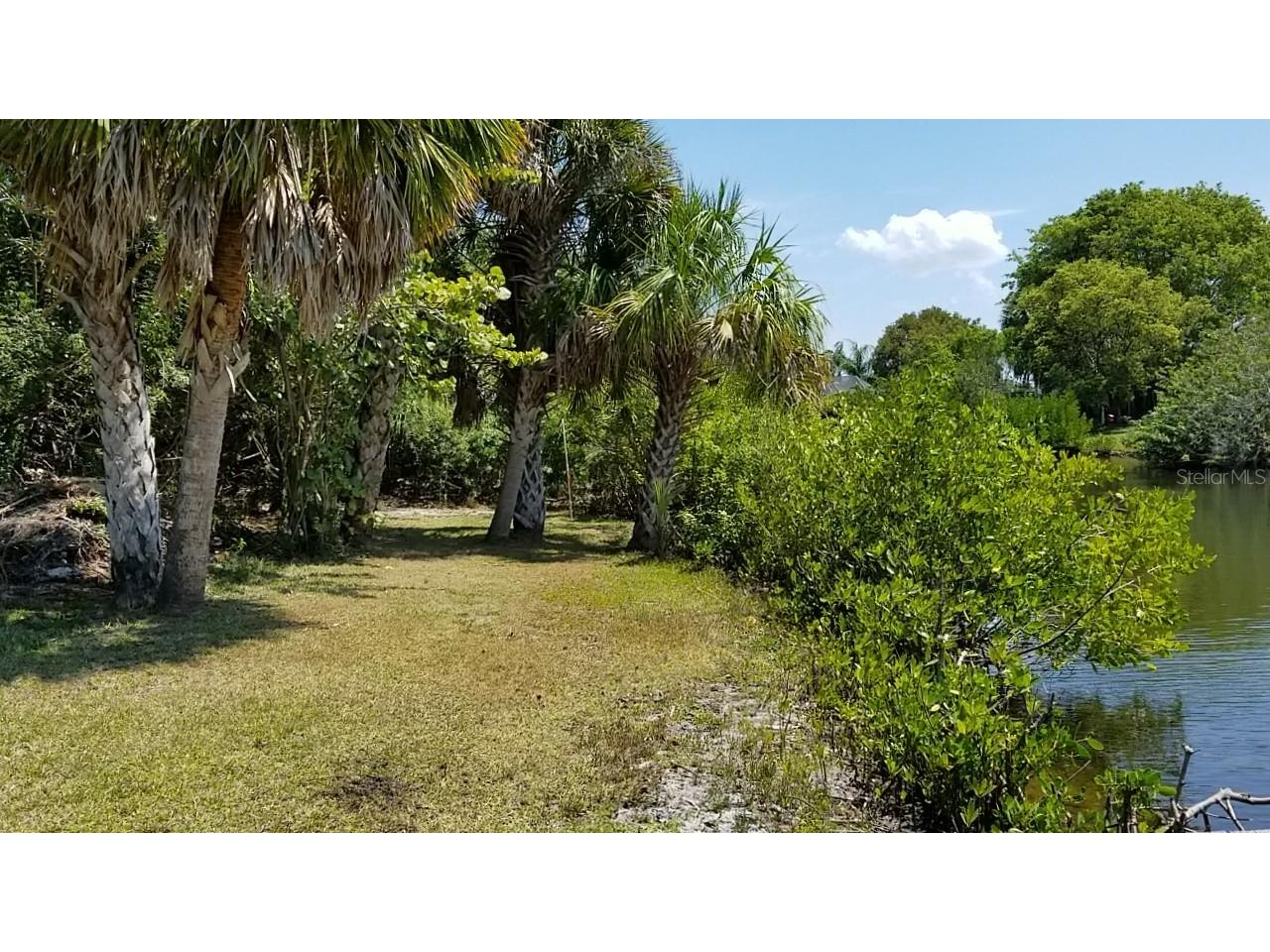 18714 Fort Smith Circle Port Charlotte FL 33948 - KERRVILLE WATERWAY A4581869 image1