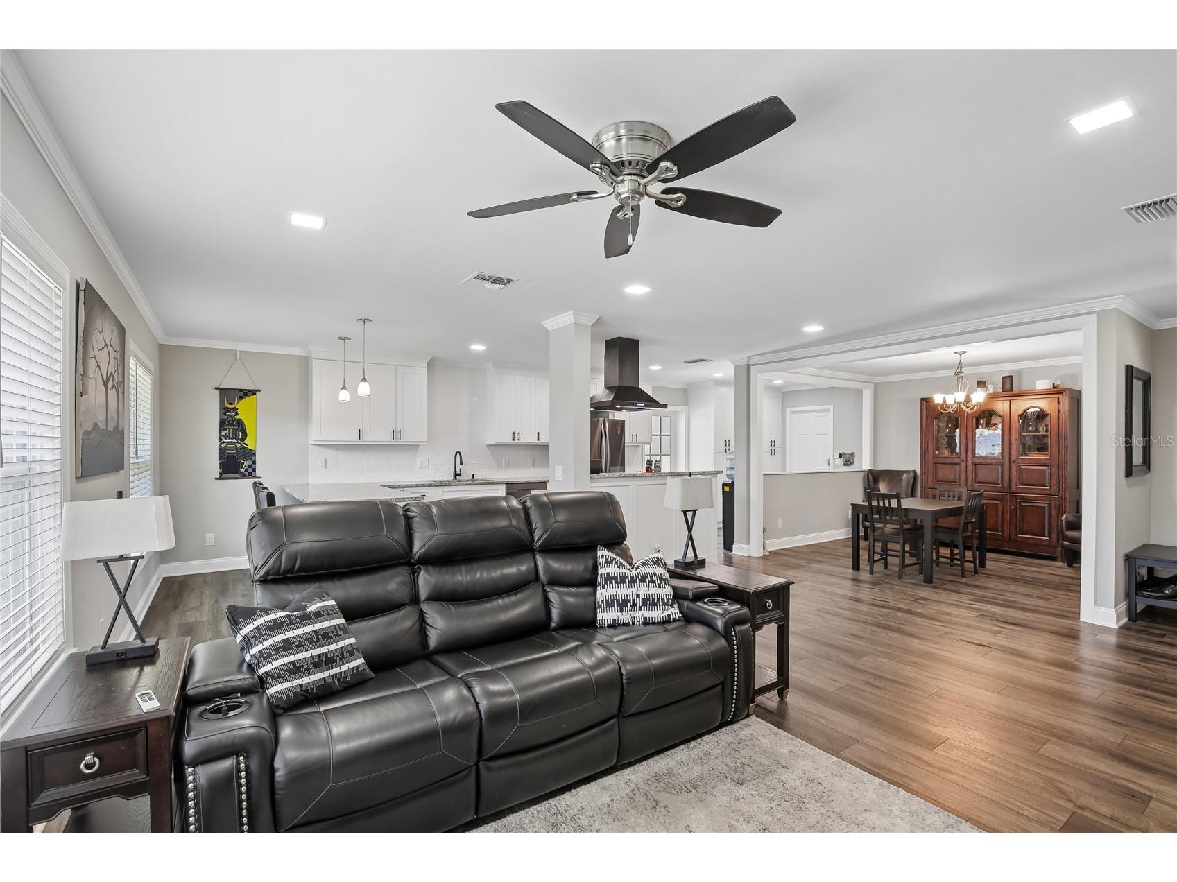 1872 Hunt Lane Clearwater FL 33764 TB8505583 image5
