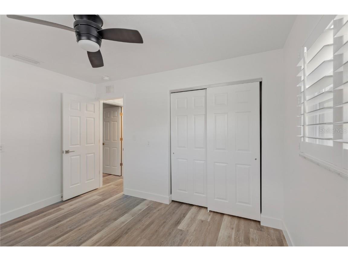 1872 New Hampshire Avenue NE Saint Petersburg FL 33703 TB8430914 image12