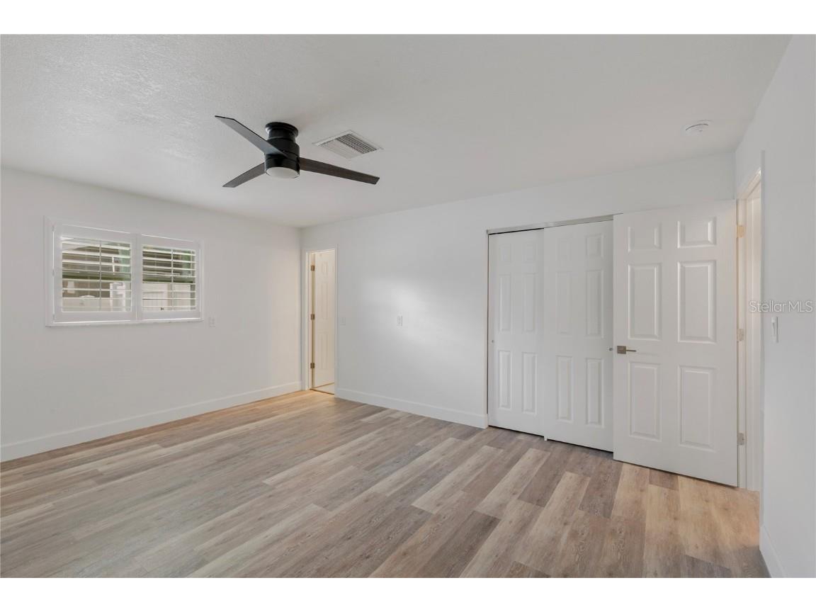 1872 New Hampshire Avenue NE Saint Petersburg FL 33703 TB8430914 image14