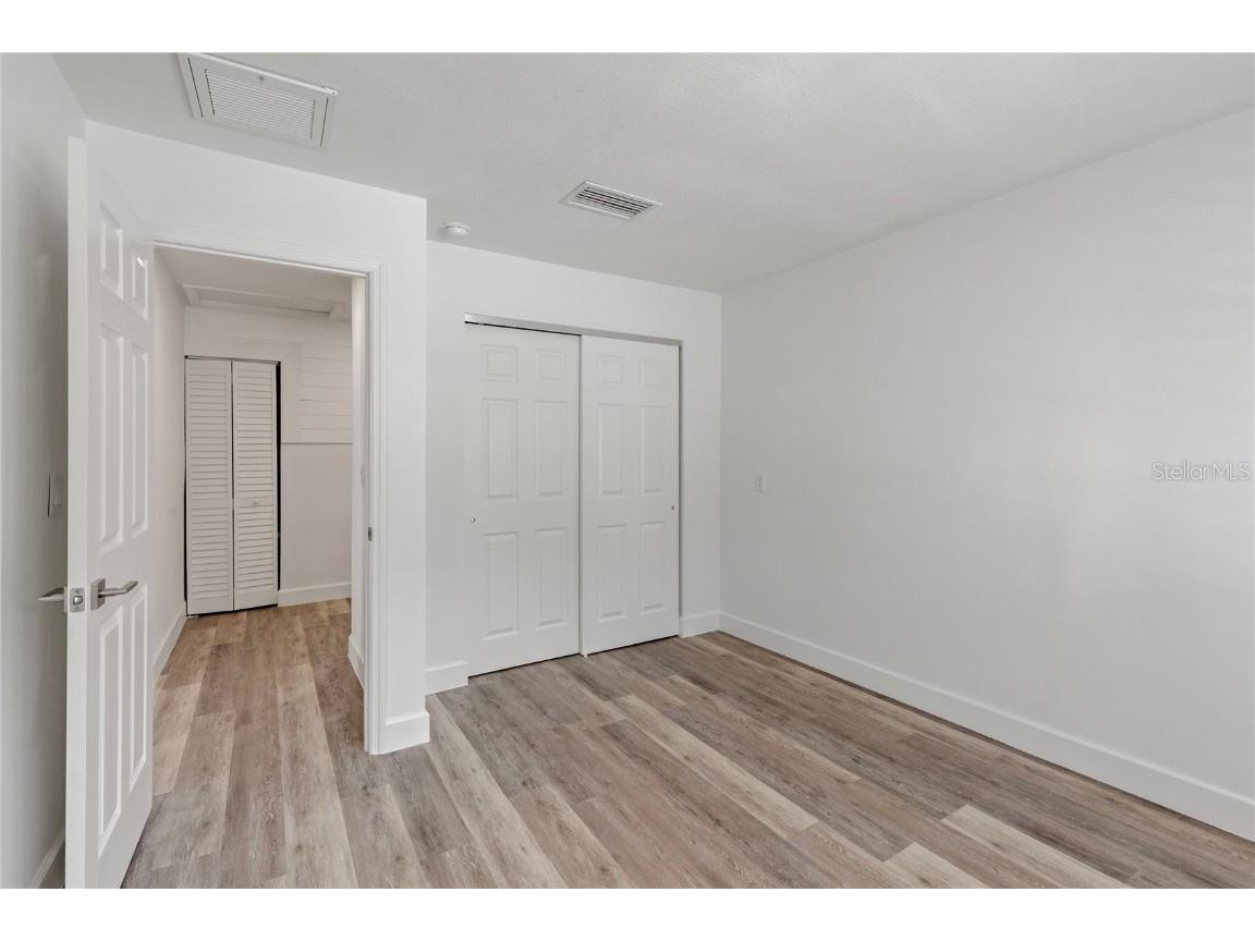 1872 New Hampshire Avenue NE Saint Petersburg FL 33703 TB8430914 image19