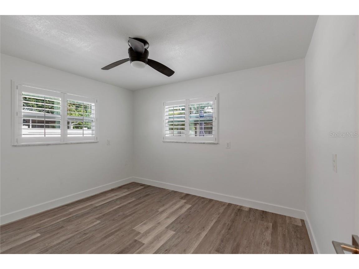 1872 New Hampshire Avenue NE Saint Petersburg FL 33703 TB8430914 image20