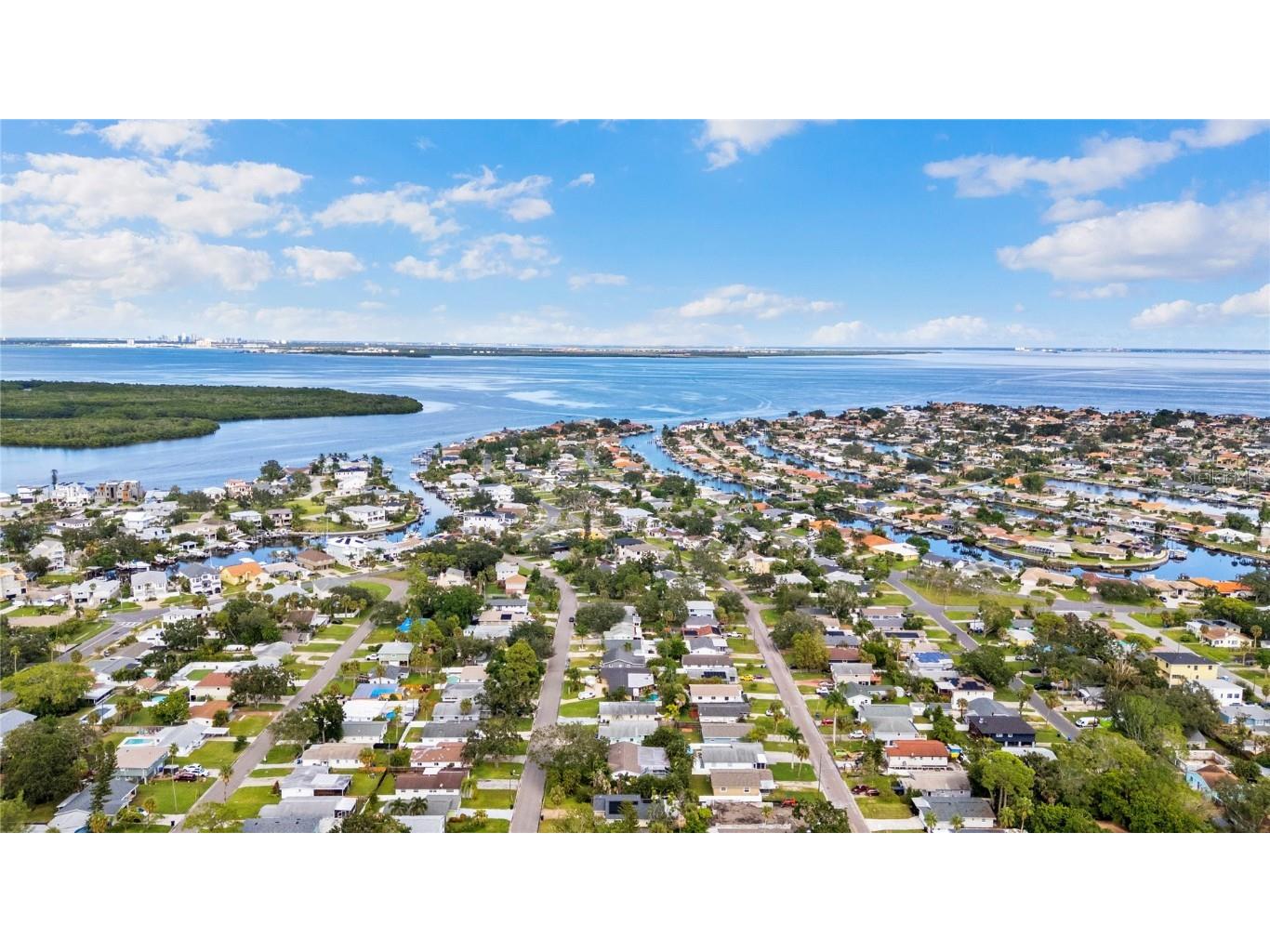 1872 New Hampshire Avenue NE Saint Petersburg FL 33703 TB8430914 image33