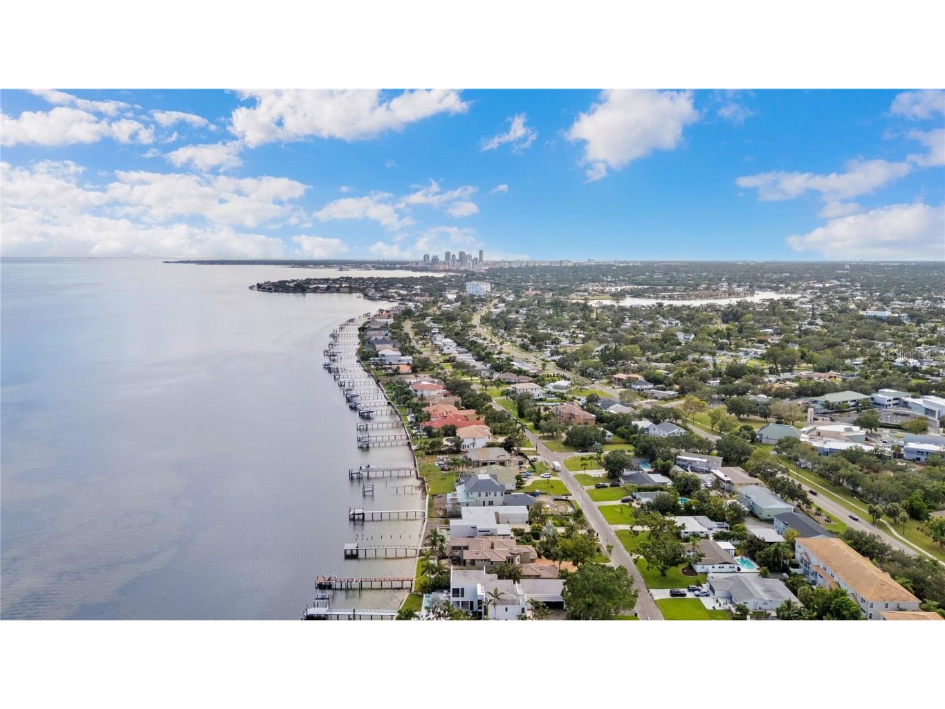 1872 New Hampshire Avenue NE Saint Petersburg FL 33703 TB8430914 image40