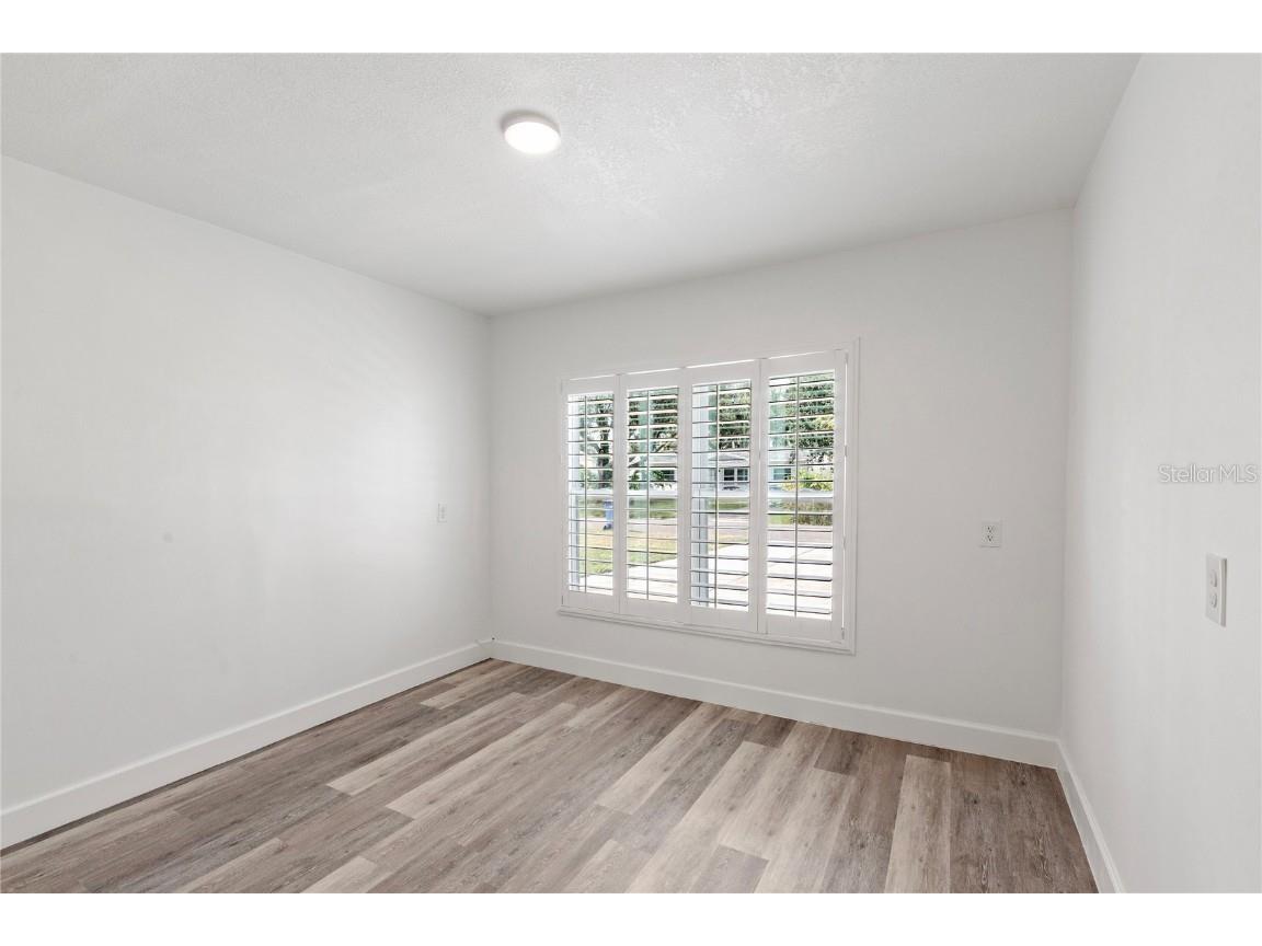 1872 New Hampshire Avenue NE Saint Petersburg FL 33703 TB8430914 image9