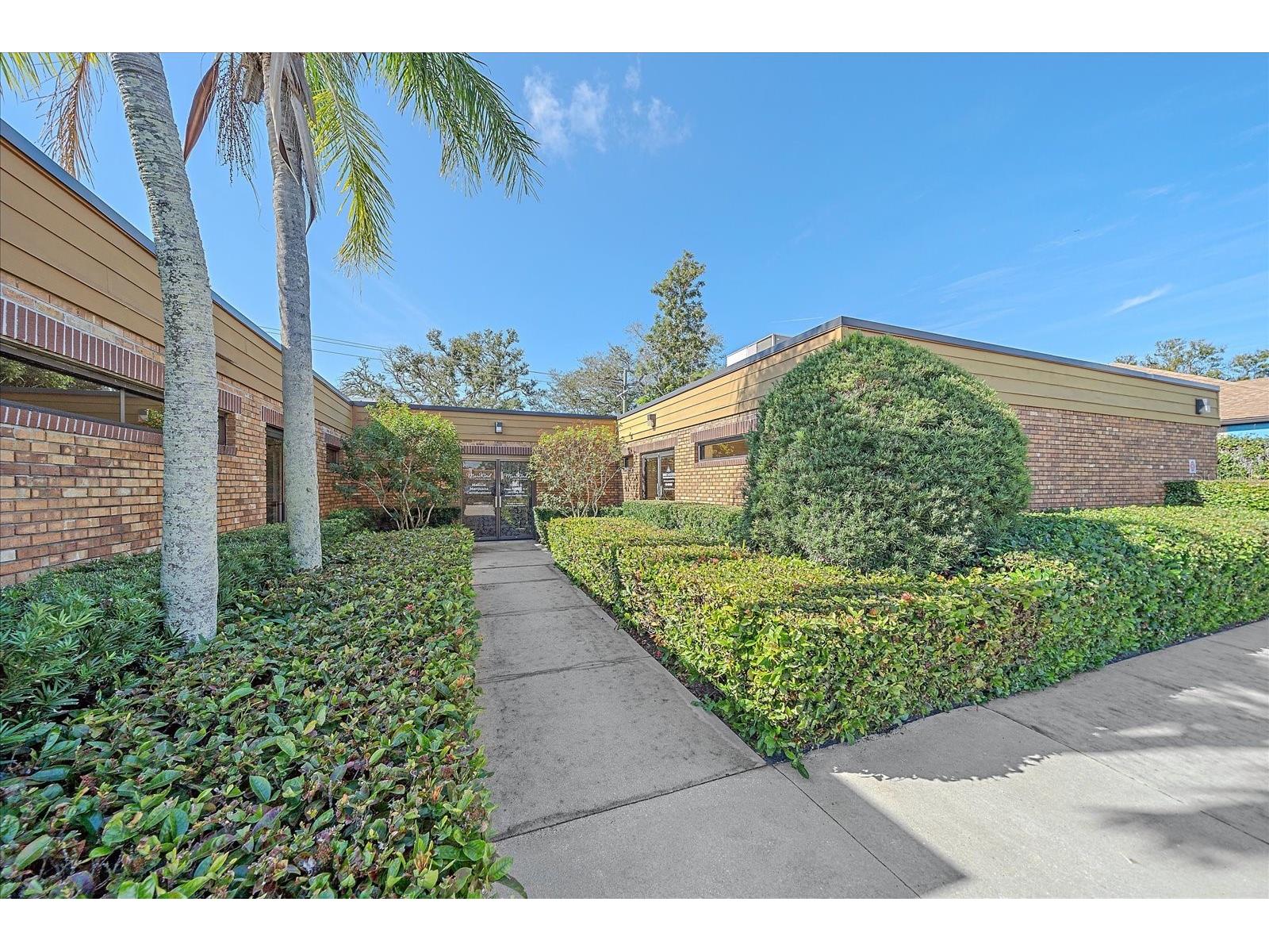 1872 S Tamiami Trail #A Venice FL 34293 A4680167 image1