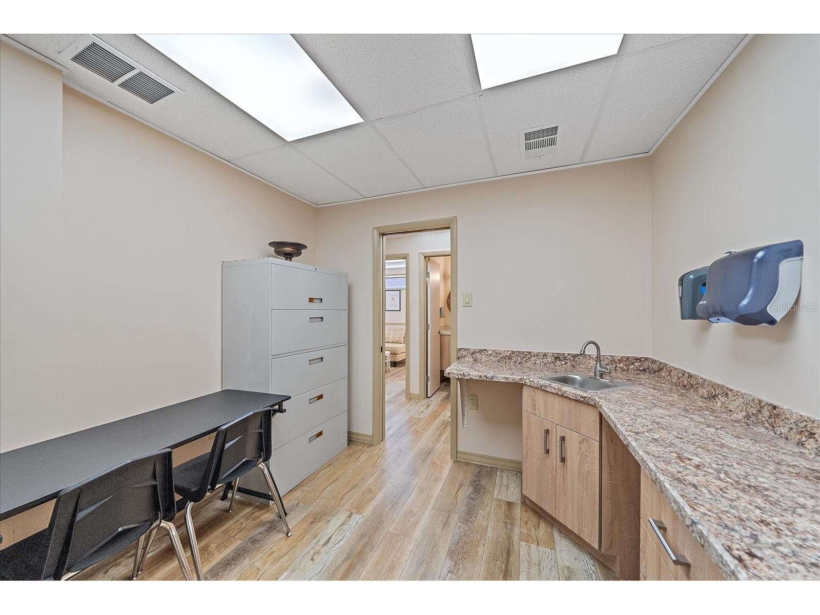 1872 S Tamiami Trail #A Venice FL 34293 A4680167 image24