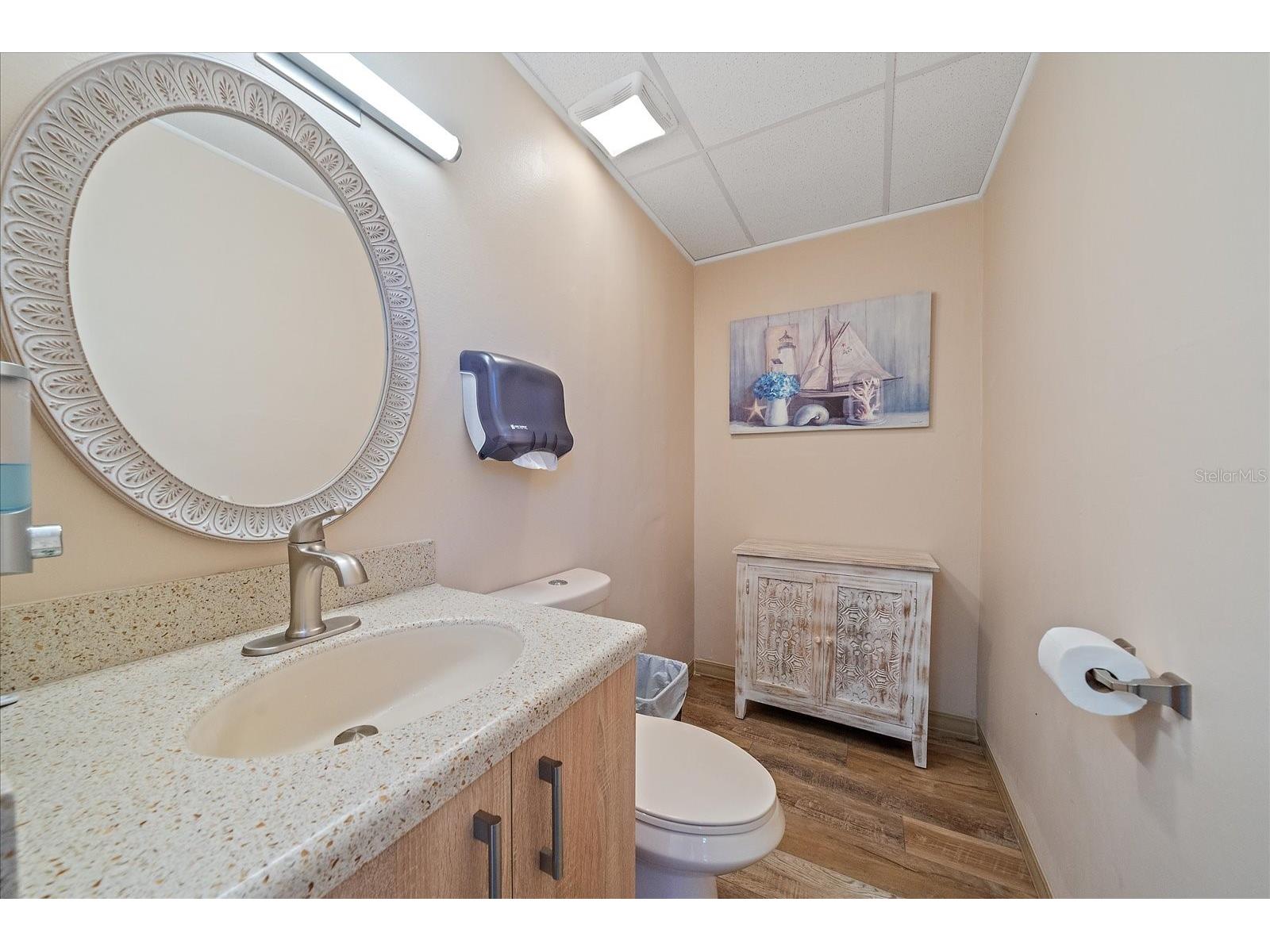 1872 S Tamiami Trail #A Venice FL 34293 A4680167 image25