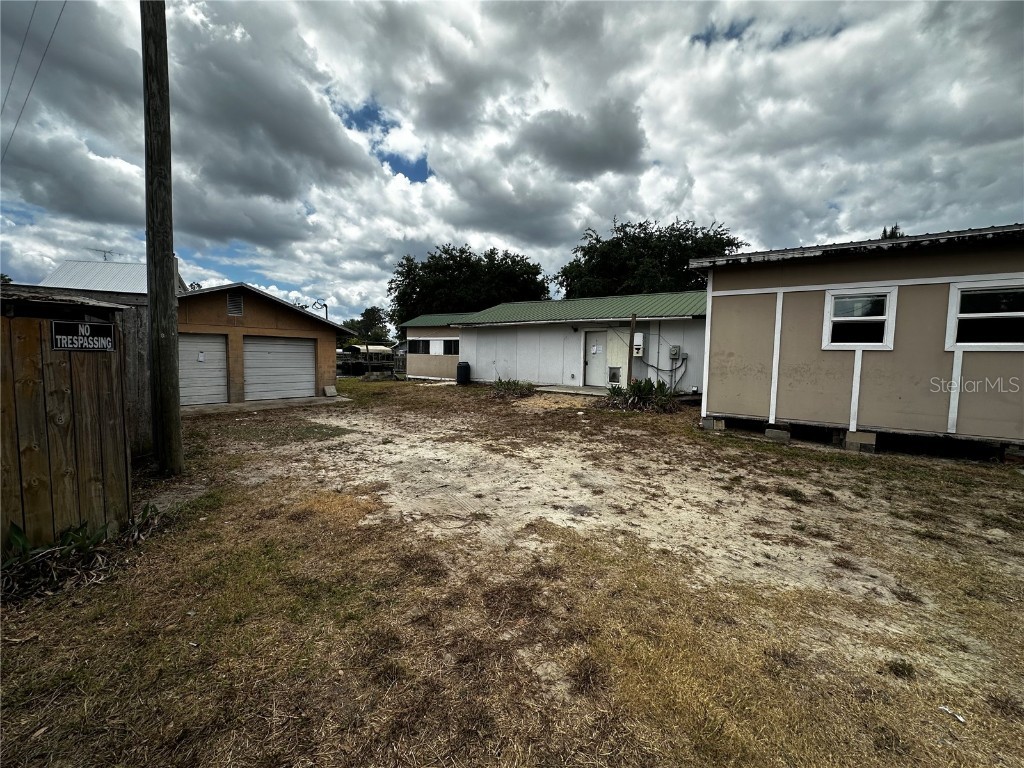 18720 NE 238th Court Fort Mc Coy FL 32134 V4942607 image1