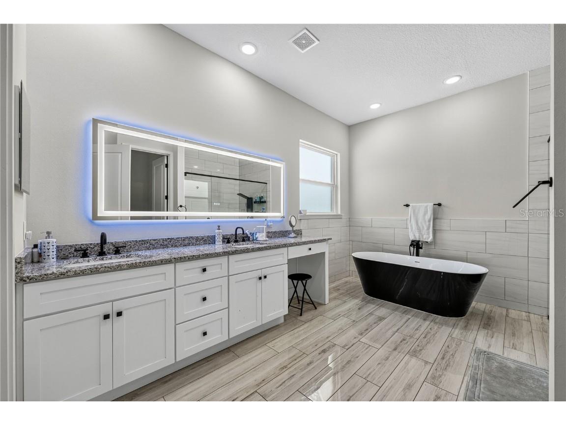 18721 Seaview Street Orlando FL 32833 O6357678 image43