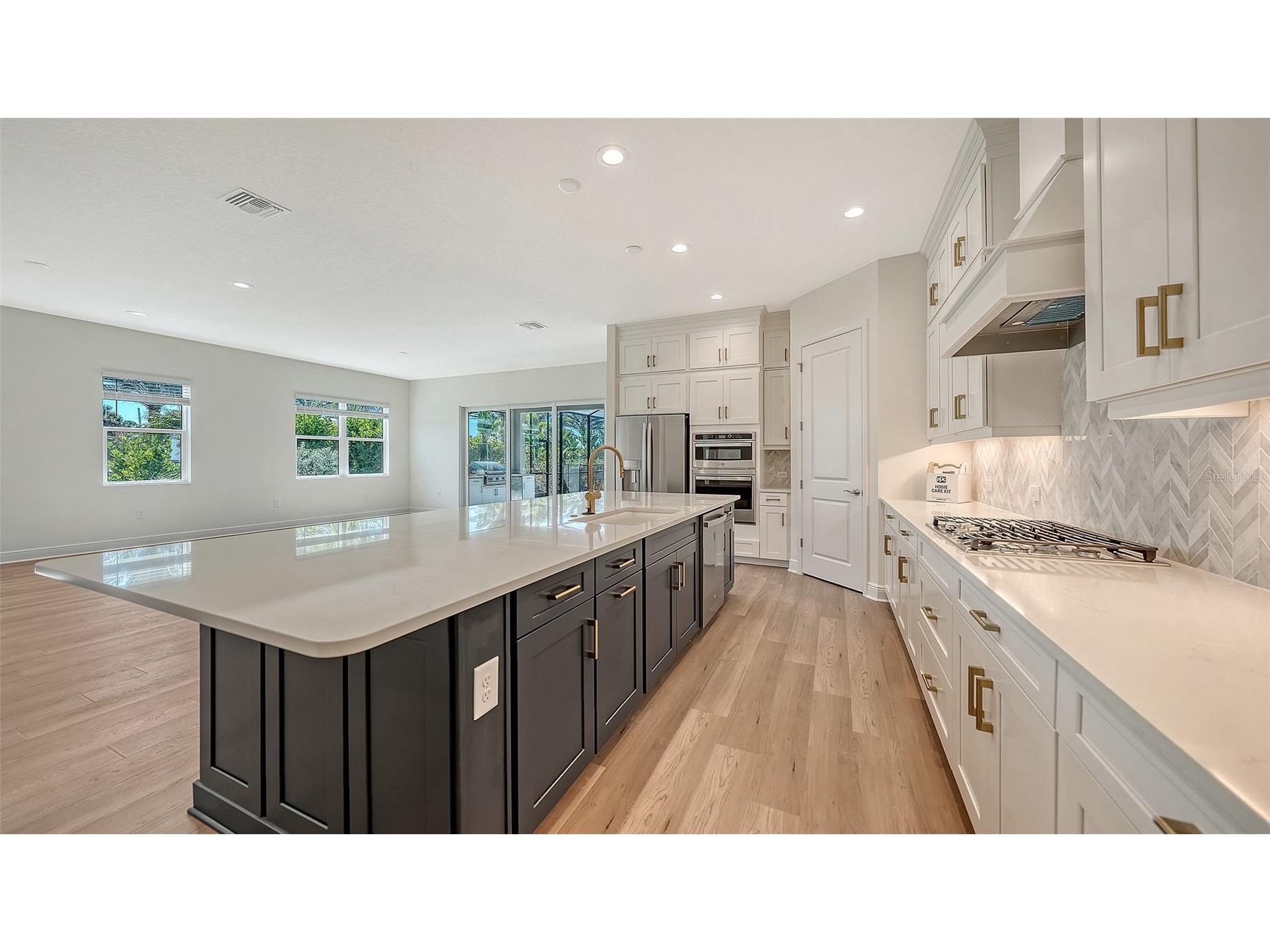 18723 Toulon Court Venice FL 34293 A4669983 image4