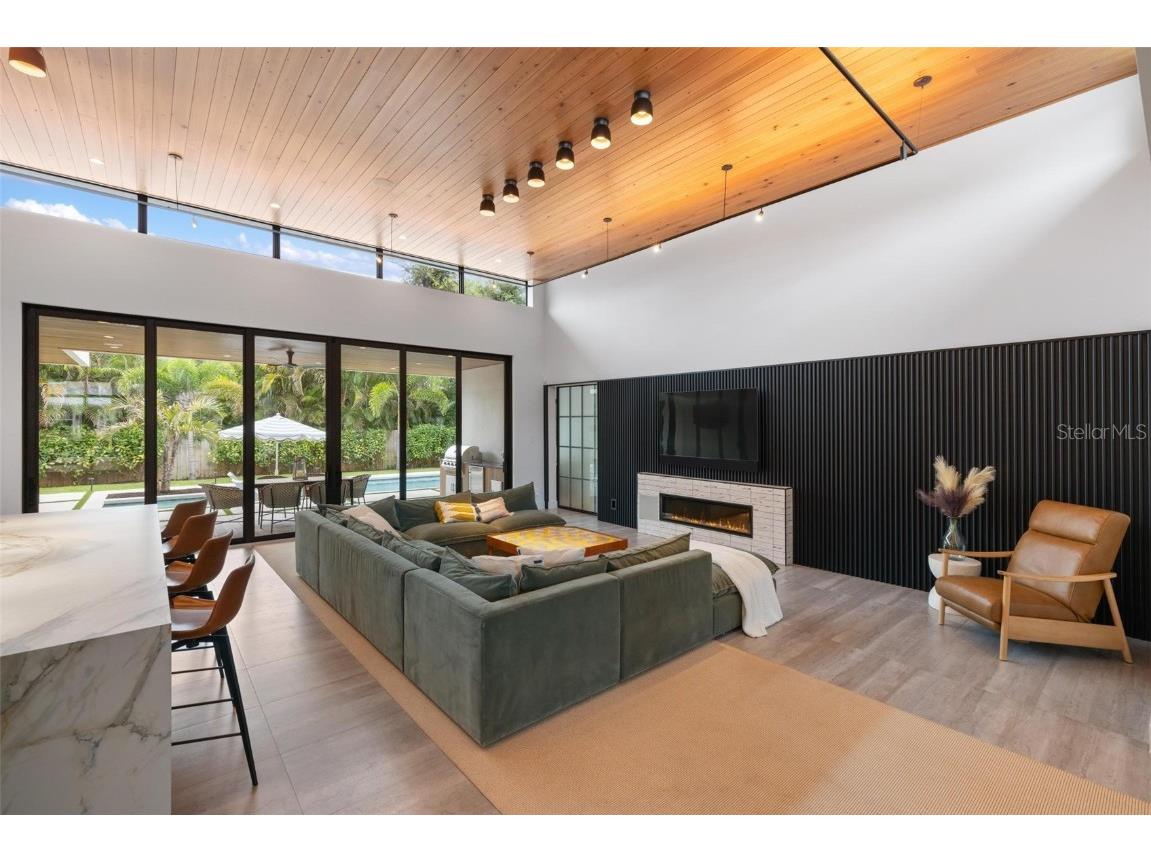 1873 Rose Street Sarasota FL 34239 A4664056 image25