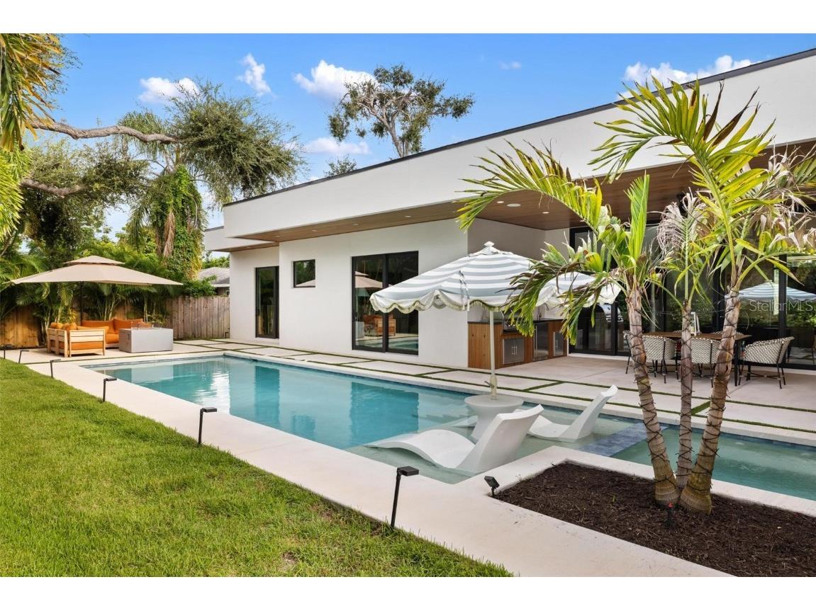 1873 Rose Street Sarasota FL 34239 A4664056 image35