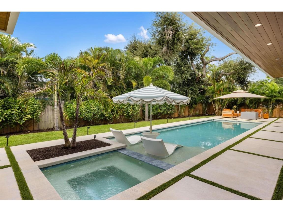 1873 Rose Street Sarasota FL 34239 A4664056 image37