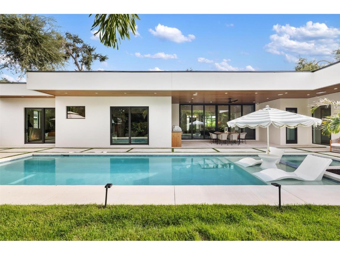 1873 Rose Street Sarasota FL 34239 A4664056 image40