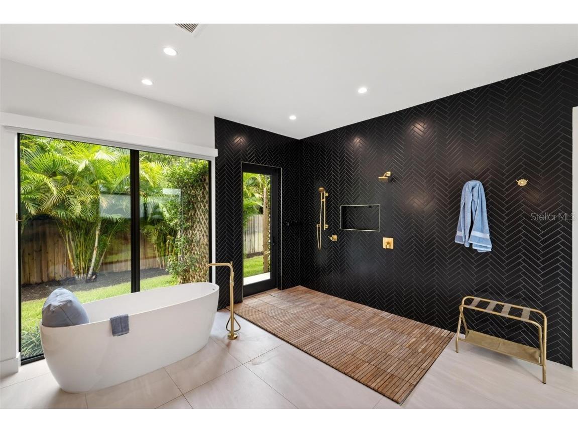 1873 Rose Street Sarasota FL 34239 A4664056 image58